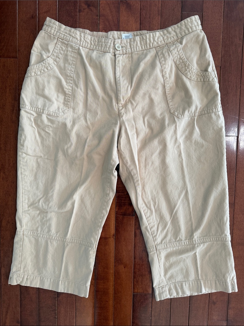 Just My Size Women’s Khaki Twill Pull-On Capri Pants Size 1X